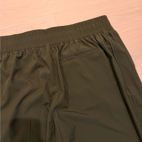 Old Navy Women's Olive Stretch Waist Wide-Leg Trousers - Picture 6 of 6